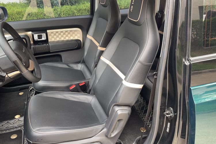 Used Baojun KiWi EV 2022 Designer Lite Edition Lithium Iron Phosphate Left Front Seat