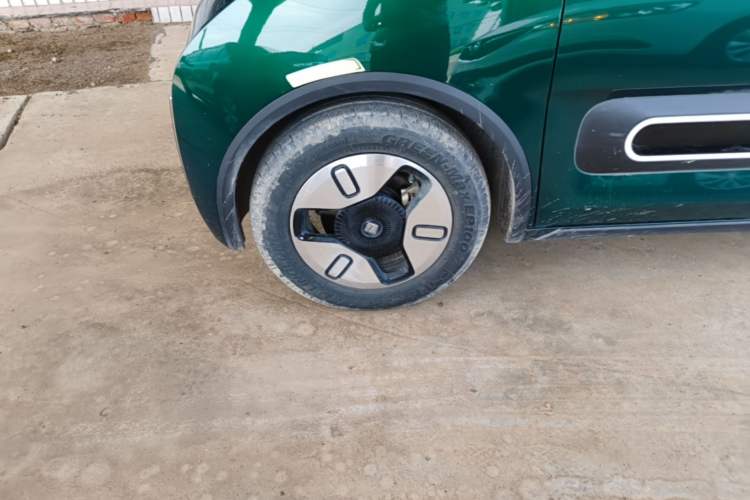 Used Baojun KiWi EV 2022 Designer Lite Edition Ternary Lithium Left Front Wheel Hub