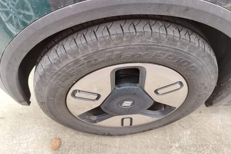 Used Baojun KiWi EV 2022 Artist Lite Edition Ternary Lithium Left Front Wheel Hub