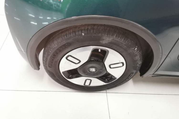 Used Baojun KiWi EV 2022 Artist Lite Edition Ternary Lithium Left Front Wheel Hub