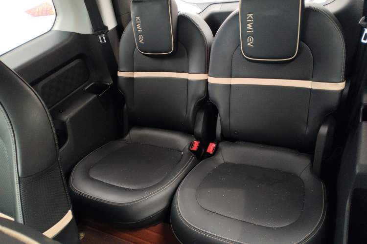 Used Baojun KiWi EV 2022 Artist Lite Edition Ternary Lithium Left Rear Seat