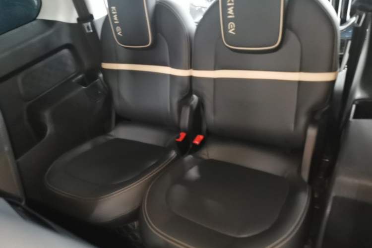 Used Baojun KiWi EV 2022 Artist Lite Edition Ternary Lithium Left Rear Seat