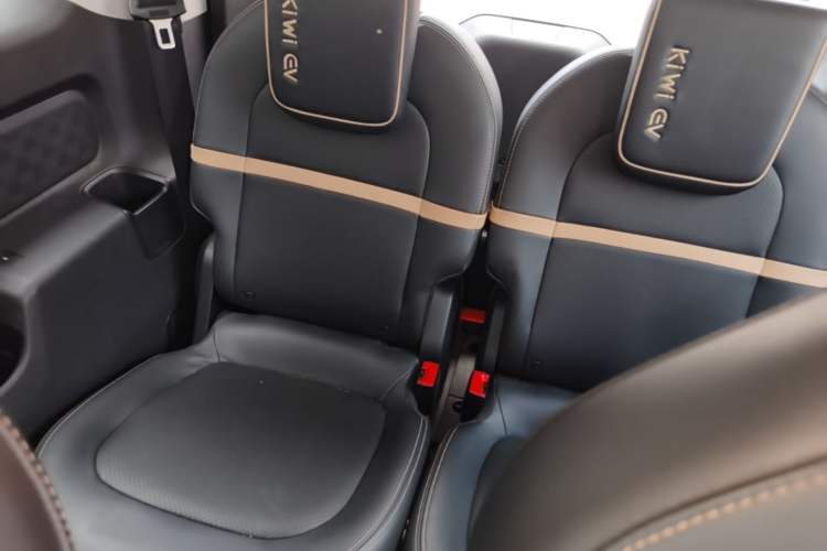 Used Baojun KiWi EV 2022 Designer Lite Edition Ternary Lithium Left Rear Seat