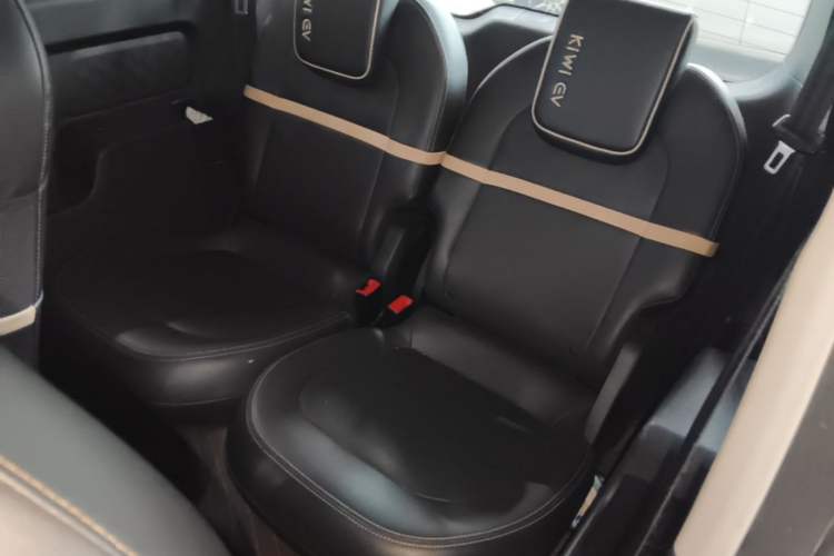 Used Baojun KiWi EV 2022 Designer Lite Edition Ternary Lithium Left Rear Seat