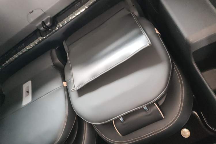 Used Baojun KiWi EV 2022 Artist Lite Edition Ternary Lithium Left Rear Seat