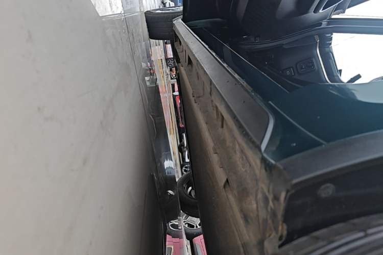 Used Baojun KiWi EV 2022 Artist Lite Edition Lithium Iron Phosphate Left Side Sill