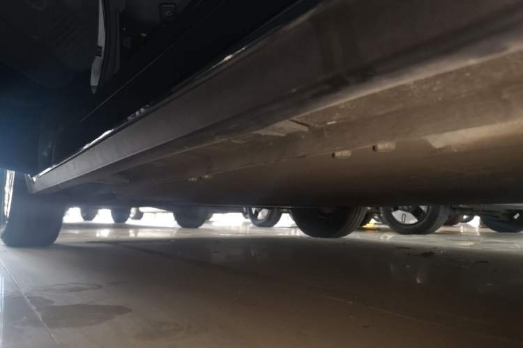 Used Baojun KiWi EV 2022 Artist Lite Edition Lithium Iron Phosphate Left Side Sill