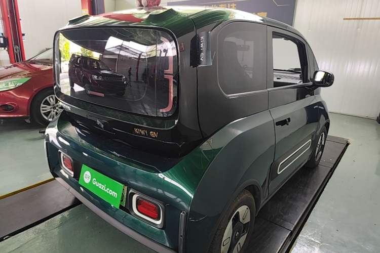 Used Baojun KiWi EV 2022 Artist Lite Edition Lithium Iron Phosphate Rear Right 45 Deg