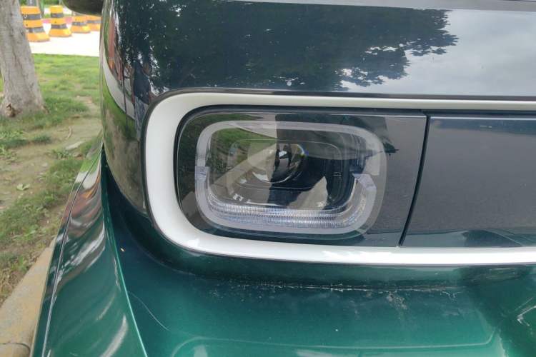 Used Baojun KiWi EV 2022 Artist Lite Edition Ternary Lithium Right Front Headlight