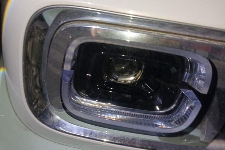 Used Baojun KiWi EV 2022 Artist Lite Edition Ternary Lithium Right Front Headlight