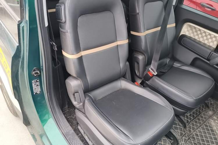 Used Baojun KiWi EV 2022 Artist Lite Edition Ternary Lithium Right Front Seat