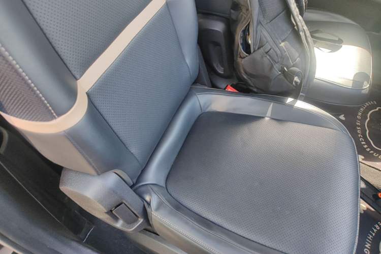 Used Baojun KiWi EV 2022 Designer Lite Edition Ternary Lithium Right Front Seat