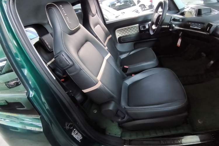Used Baojun KiWi EV 2022 Designer Lite Edition Ternary Lithium Right Front Seat