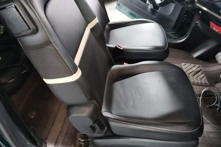 Used Baojun KiWi EV 2022 Designer Lite Edition Lithium Iron Phosphate Right Front Seat