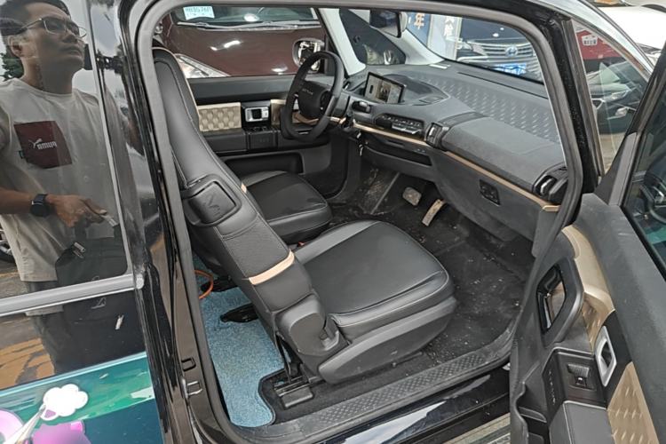 Used Baojun KiWi EV 2022 Designer Lite Edition Lithium Iron Phosphate Right Front Seat