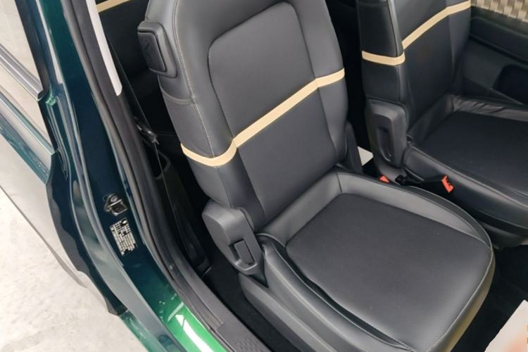 Used Baojun KiWi EV 2022 Designer Lite Edition Ternary Lithium Right Front Seat