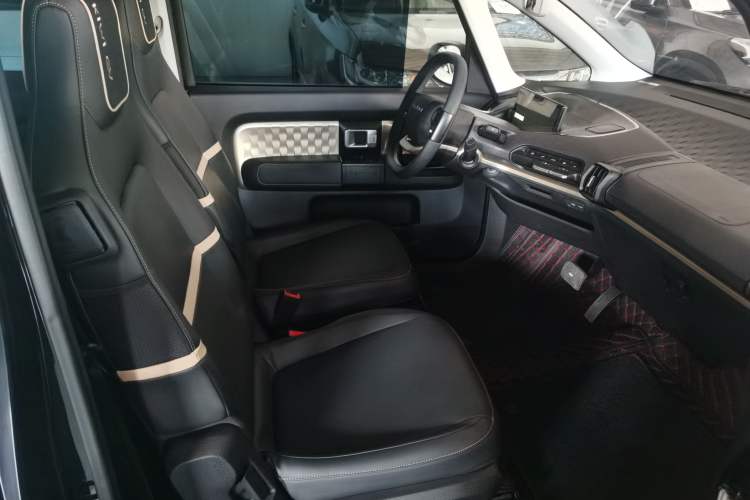 Used Baojun KiWi EV 2022 Designer Lite Edition Lithium Iron Phosphate Right Front Seat