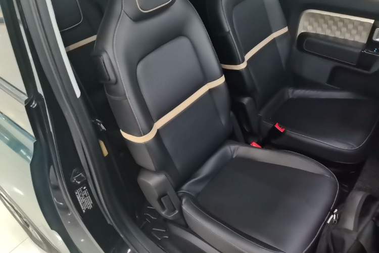 Used Baojun KiWi EV 2022 Designer Lite Edition Ternary Lithium Right Front Seat