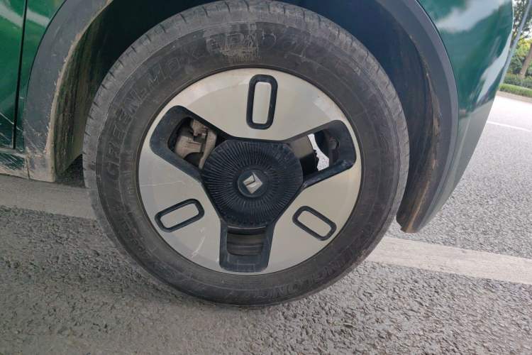 Used Baojun KiWi EV 2022 Artist Lite Edition Ternary Lithium Right Front Wheel Hub