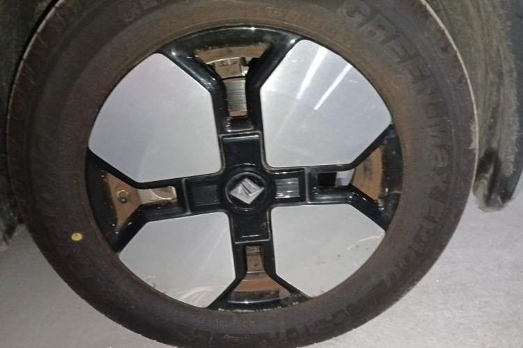 Used Baojun KiWi EV 2022 Artist Lite Edition Ternary Lithium Right Front Wheel Hub