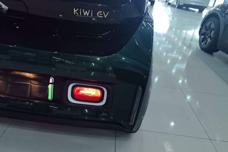 Used Baojun KiWi EV 2022 Designer Lite Edition Ternary Lithium Right Rear Taillight