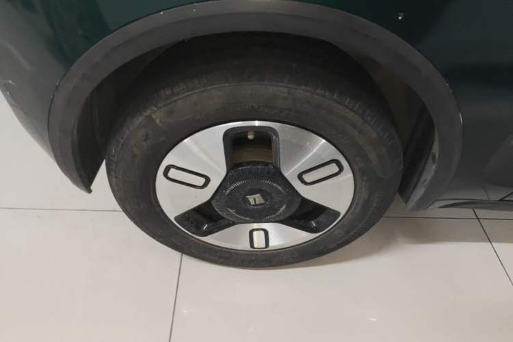 Used Baojun KiWi EV 2022 Artist Lite Edition Lithium Iron Phosphate Right Rear Wheel Hub
