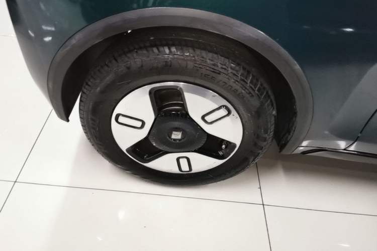 Used Baojun KiWi EV 2022 Artist Lite Edition Ternary Lithium Right Rear Wheel Hub