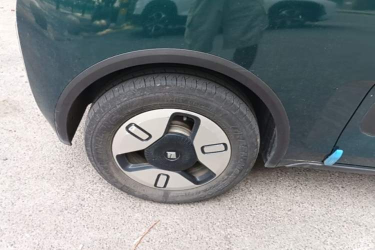 Used Baojun KiWi EV 2022 Artist Lite Edition Ternary Lithium Right Rear Wheel Hub