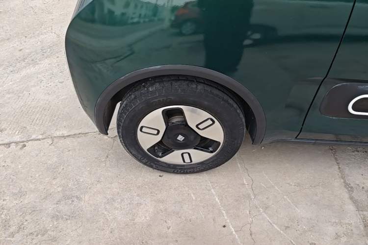 Used Baojun KiWi EV 2022 Artist Lite Edition Ternary Lithium Right Rear Wheel Hub