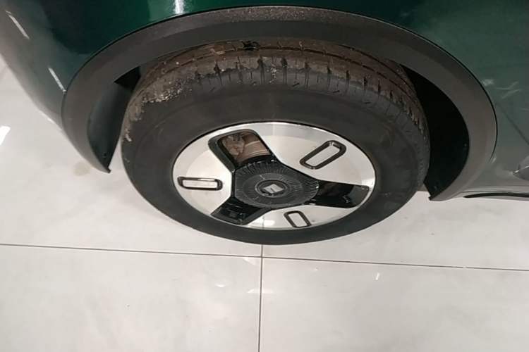 Used Baojun KiWi EV 2022 Designer Lite Edition Ternary Lithium Right Rear Wheel Hub