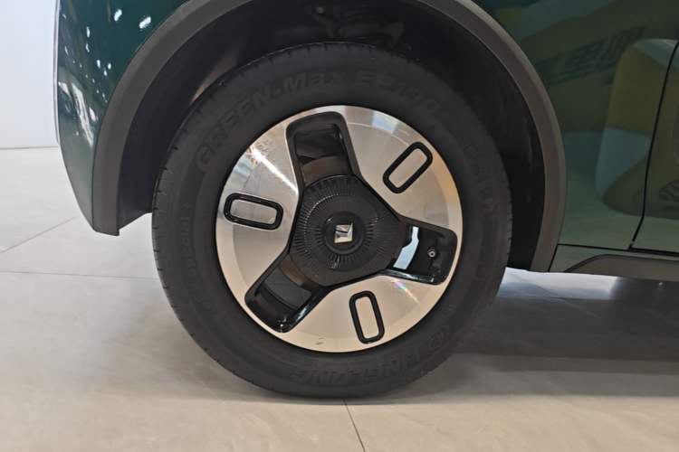 Used Baojun KiWi EV 2022 Designer Lite Edition Ternary Lithium Right Rear Wheel Hub