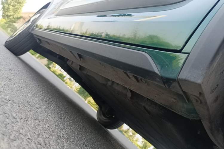 Used Baojun KiWi EV 2022 Designer Lite Edition Ternary Lithium Right Side Sill