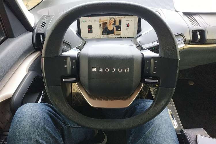 Used Baojun KiWi EV 2022 Designer Lite Edition Lithium Iron Phosphate Steering Wheel
