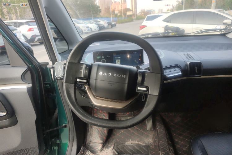 Used Baojun KiWi EV 2022 Designer Lite Edition Lithium Iron Phosphate Steering Wheel