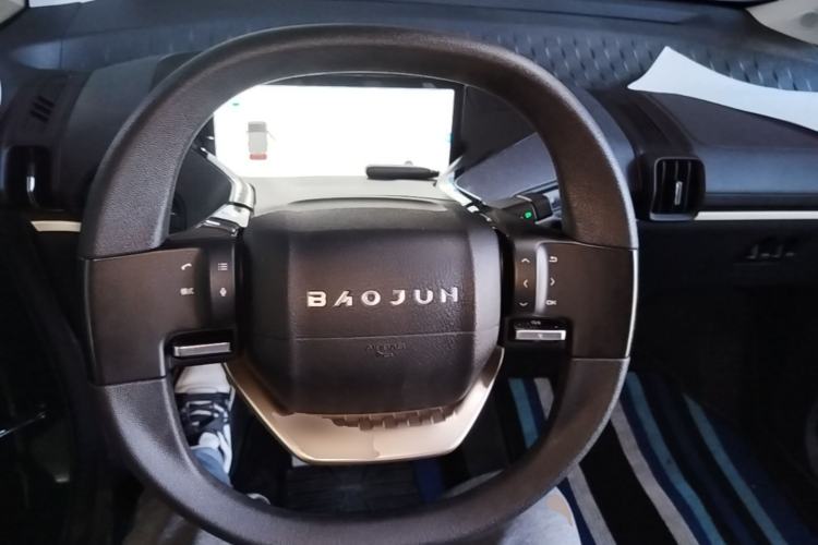 Used Baojun KiWi EV 2022 Artist Lite Edition Lithium Iron Phosphate Steering Wheel