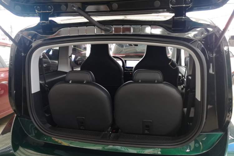 Used Baojun KiWi EV 2022 Artist Lite Edition Ternary Lithium Trunk