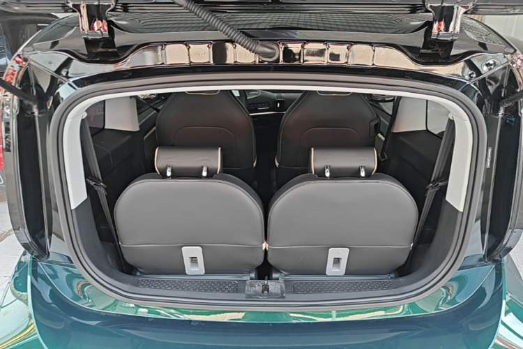 Used Baojun KiWi EV 2022 Artist Lite Edition Ternary Lithium Trunk
