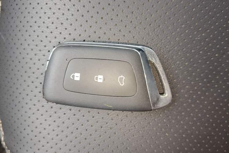 Used Baojun KiWi EV 2022 Artist Lite Edition Lithium Iron Phosphate Vehicle Key
