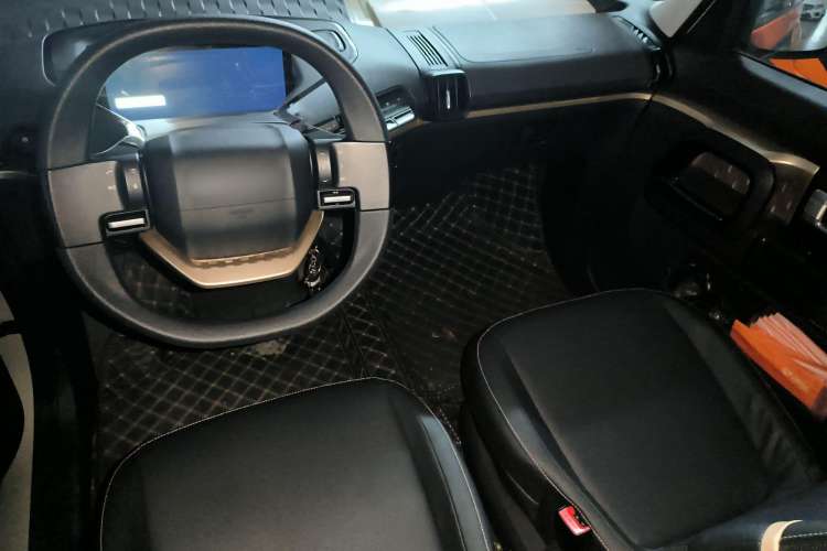 Used Baojun KiWi EV 2022 Designer Lite Edition Ternary Lithium Center Console