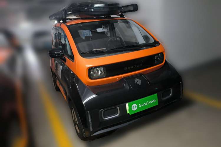 Used Baojun KiWi EV 2022 Designer Lite Edition Ternary Lithium Front Right 45 Deg