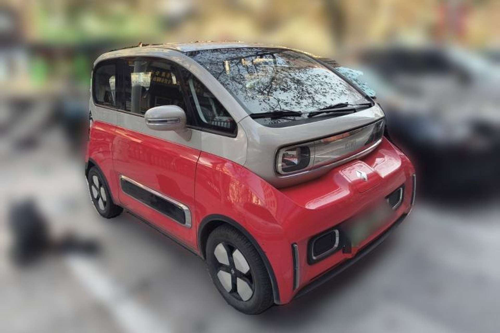 Used Baojun KiWi EV 2022 Designer Lite Edition Lithium Iron Phosphate Front Right 45 Deg