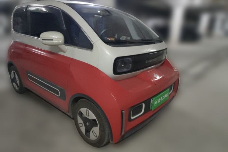 Used Baojun KiWi EV 2022 Artist Lite Edition Ternary Lithium Front Right 45 Deg