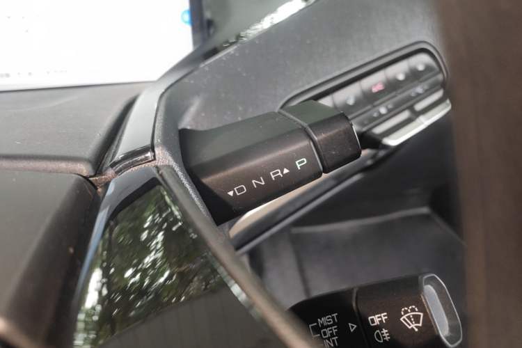 Used Baojun KiWi EV 2022 Artist Lite Edition Lithium Iron Phosphate Gear Lever