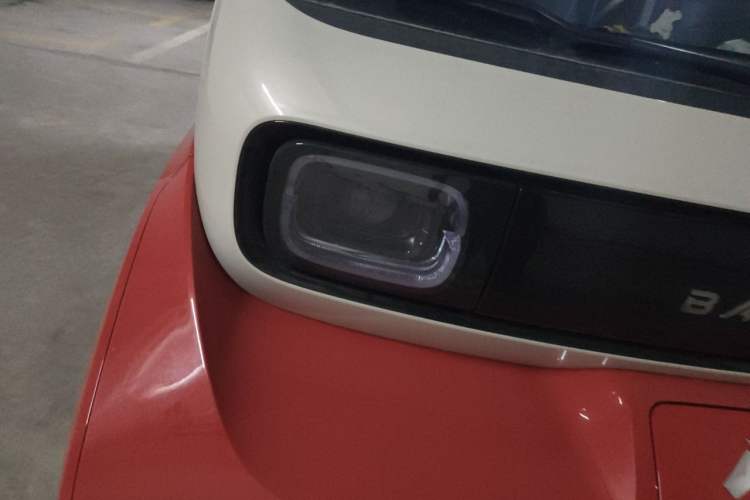 Used Baojun KiWi EV 2022 Artist Lite Edition Ternary Lithium Right Front Headlight