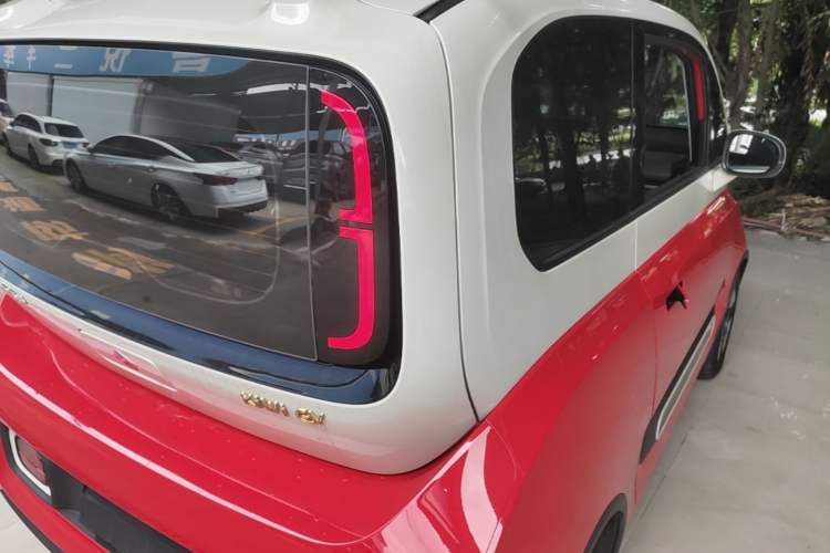 Used Baojun KiWi EV 2022 Artist Lite Edition Lithium Iron Phosphate Right Rear Taillight