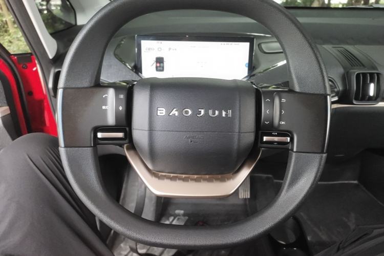 Used Baojun KiWi EV 2022 Artist Lite Edition Lithium Iron Phosphate Steering Wheel
