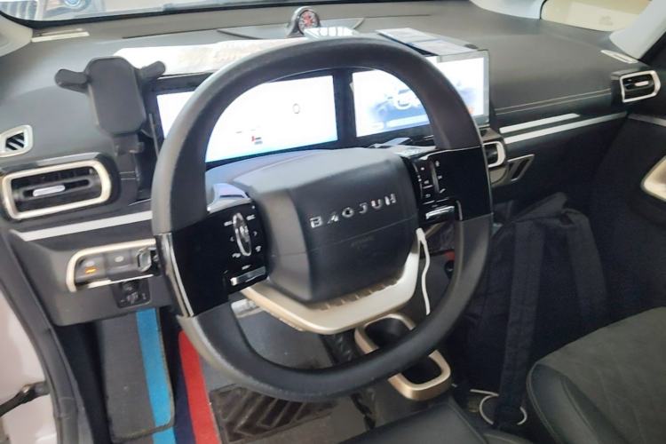 Used Baojun KiWi EV 2022 Designer Lite Edition Lithium Iron Phosphate Center Console