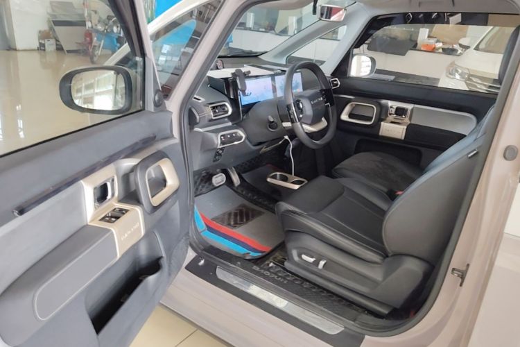 Used Baojun KiWi EV 2022 Designer Lite Edition Lithium Iron Phosphate Driver Seat