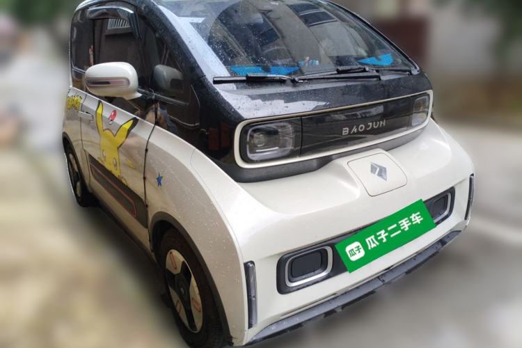Used Baojun KiWi EV 2022 Artist Lite Edition Ternary Lithium Front Right 45 Deg