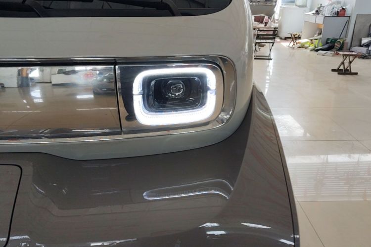Used Baojun KiWi EV 2022 Designer Lite Edition Lithium Iron Phosphate Left Front Headlight